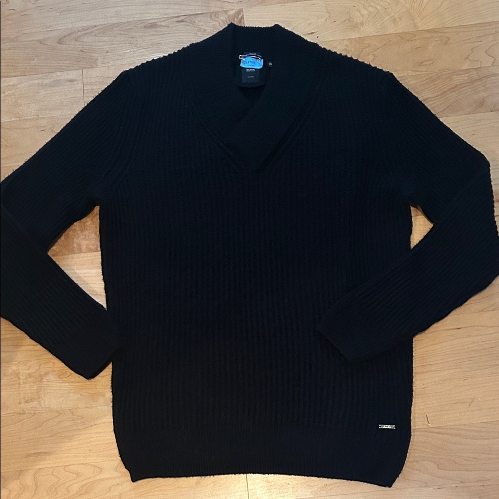Boss Men's Black V-Neck Sweater/ finest Italian yarn